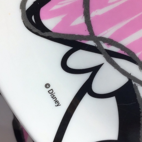 Minnie Mouse Melmac™️ dinner plates - Picture 3 of 6